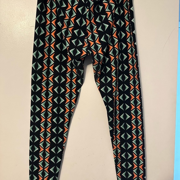 Leggings-Tall and Curvy - Picture 4 of 7